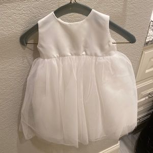 12M flower girl dress. Great condition